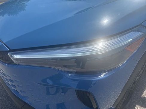 Used 2026 Toyota Corolla Cross XSE w/ Convenience Package image 9