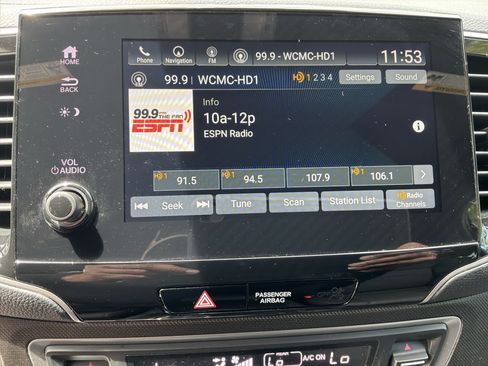 Used 2023 Honda Passport TrailSport image 23