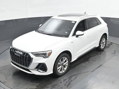 Used 2023 Audi Q3 2.0T Premium image 40