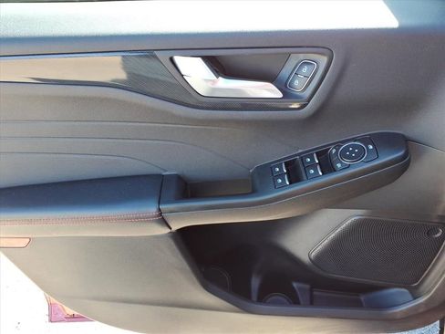 Used 2025 Ford Escape ST-Line w/ Tech Pack #1 image 17