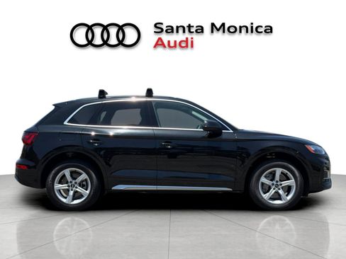 Used 2023 Audi Q5 2.0T Premium w/ Convenience Package AWD/4WD image 8