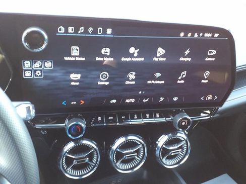 New 2025 Chevrolet Blazer EV LT image 19