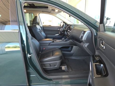 Used 2022 Nissan Pathfinder SL AWD/4WD image 54