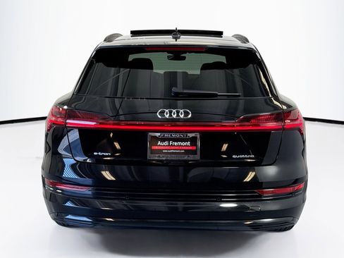 Used 2022 Audi e-tron Premium w/ Convenience Plus Package image 6
