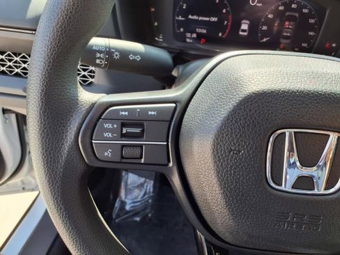 Used 2023 Honda Accord LX image 37