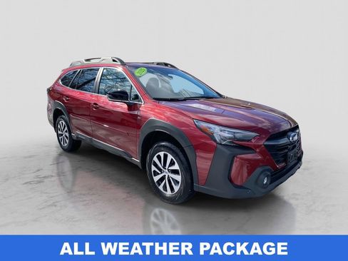Used 2025 Subaru Outback Premium image 9