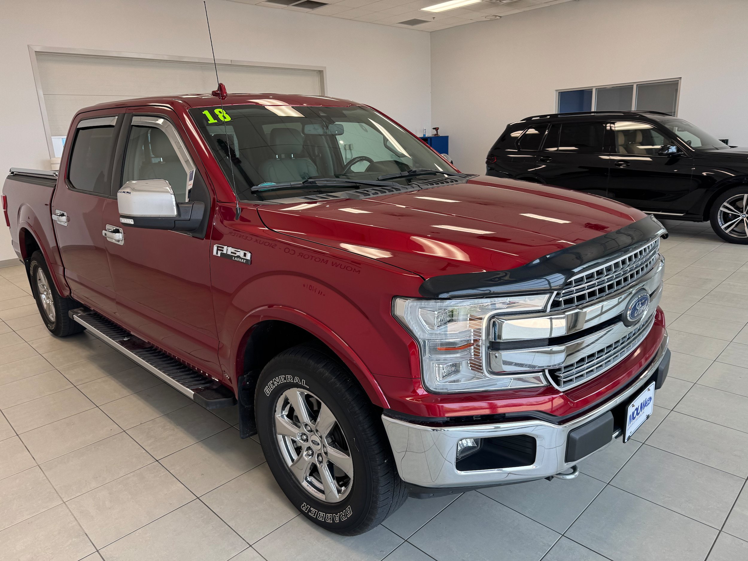 Used 2018 Ford F150 Lariat w/ Equipment Group 502A Luxury AWD/4WD image 4