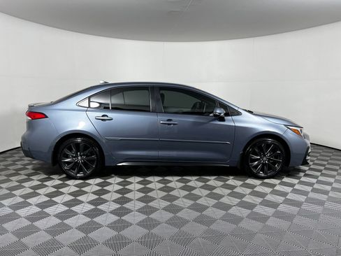 Used 2026 Toyota Corolla SE w/ SE Package FWD image 4