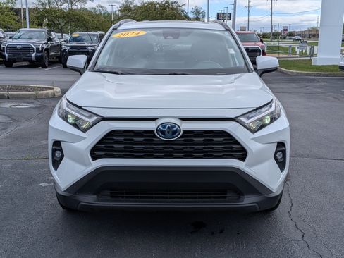 Certified 2024 Toyota RAV4 XLE Premium AWD/4WD image 2