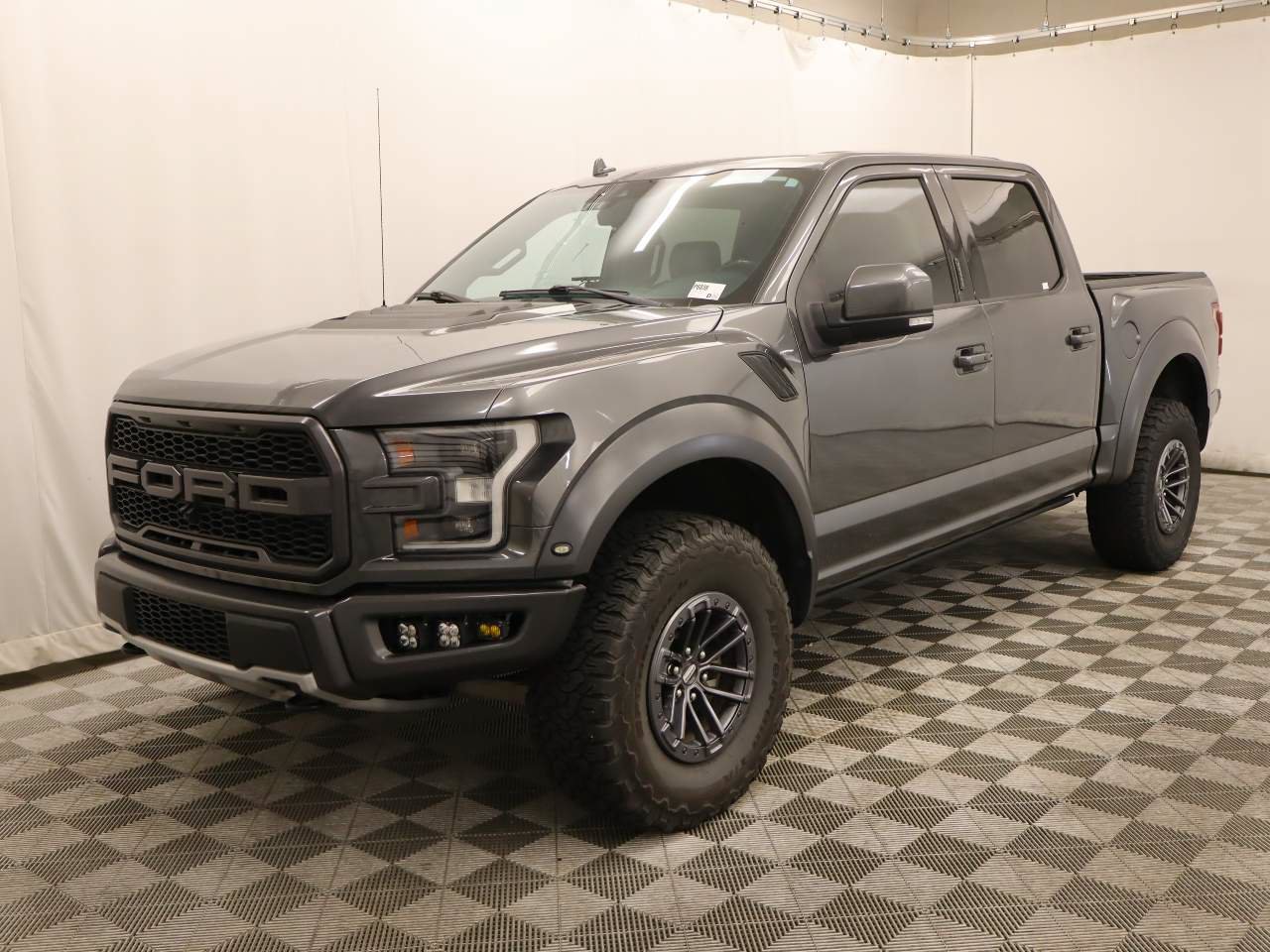 Used 2019 Ford F150 Raptor w/ Equipment Group 802A Luxury AWD/4WD image 1