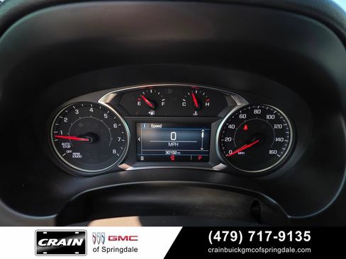 Used 2024 GMC Terrain SLE w/ Driver Convenience Package FWD image 15