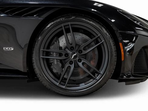Used 2019 Aston Martin DBS Superleggera image 23