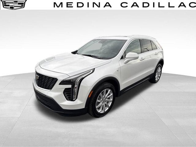 Certified 2023 Cadillac XT4 Luxury w/ Cold Weather Package AWD/4WD image 1
