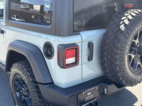 Used 2023 Jeep Wrangler Willys image 9