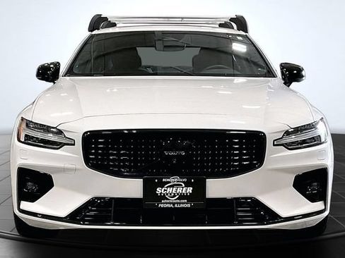 Certified 2024 Volvo S60 B5 Plus AWD/4WD image 4
