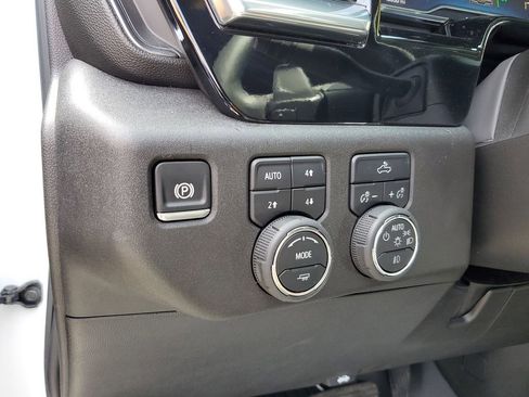 Used 2025 Chevrolet Silverado 1500 RST image 18