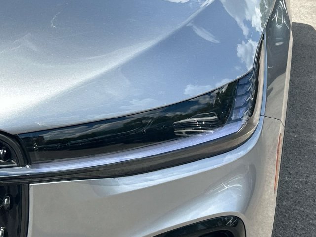 New 2026 Lincoln Nautilus Premier w/ Jet Appearance Package AWD/4WD image 9