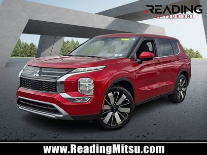 Used 2025 Mitsubishi Outlander SE