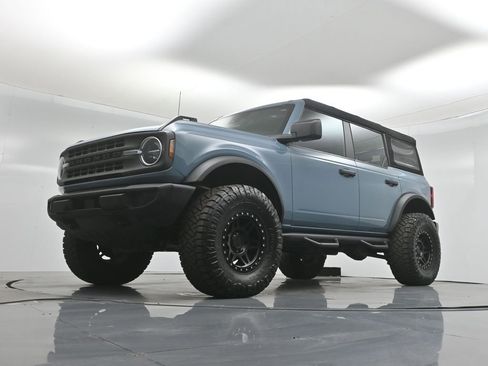 Used 2023 Ford Bronco 4-Door image 39