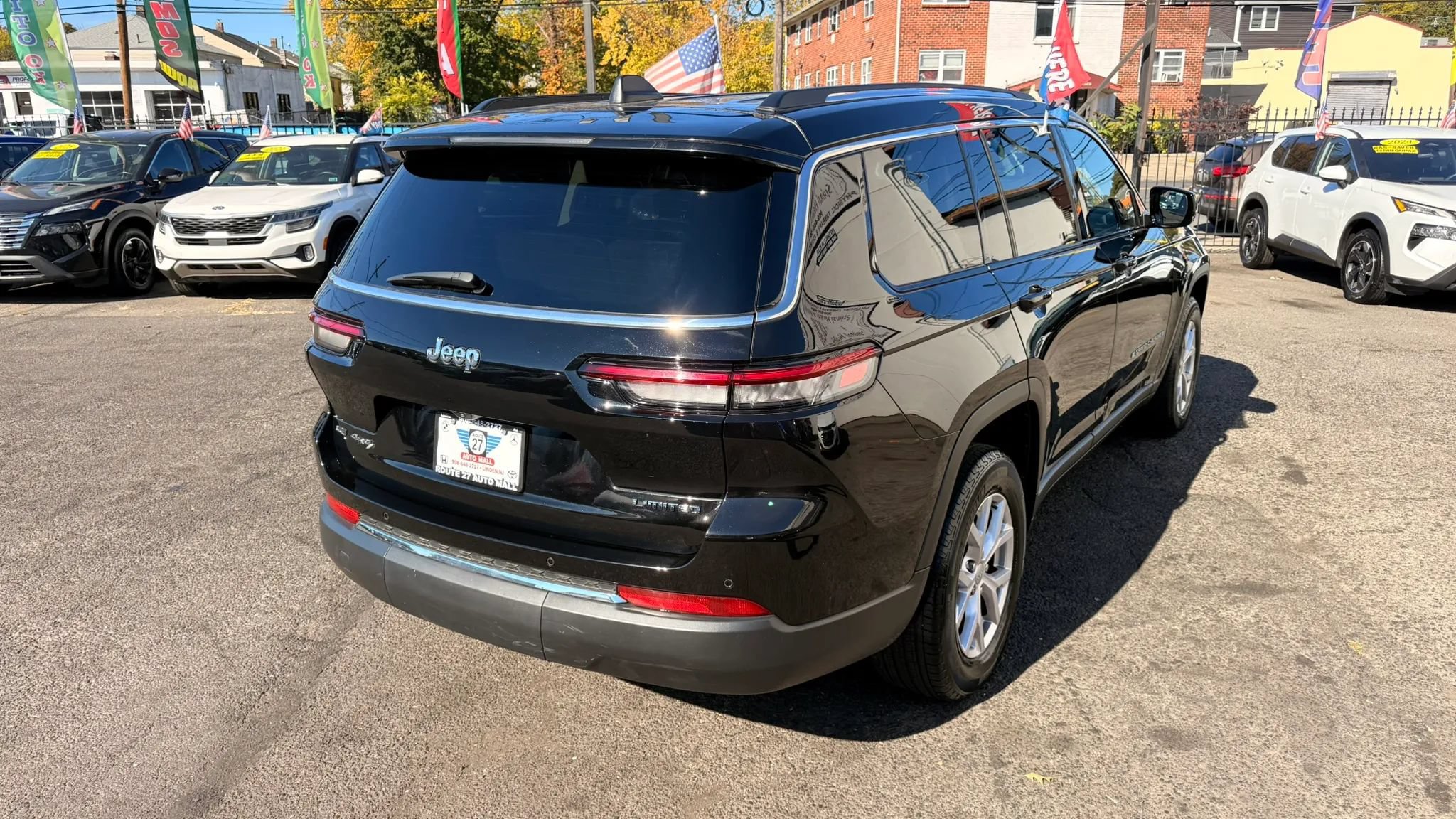 Used 2021 Jeep Grand Cherokee L Limited AWD/4WD image 7
