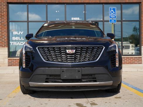 Used 2019 Cadillac XT4 Premium Luxury image 3