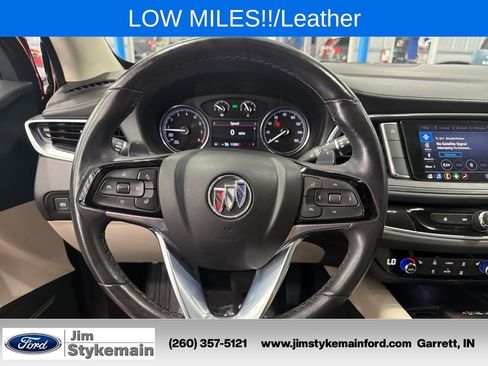 Used 2023 Buick Enclave Essence FWD image 21