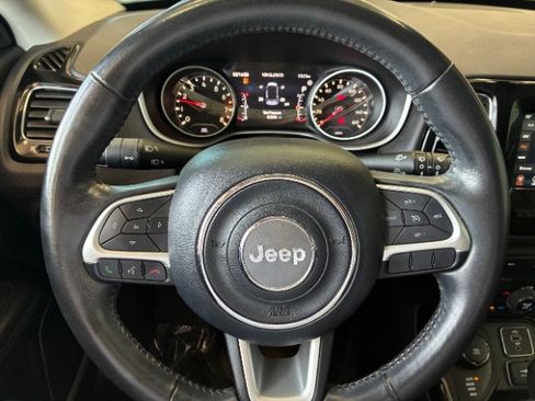 Used 2018 Jeep Compass Latitude w/ Popular Equipment Group image 23