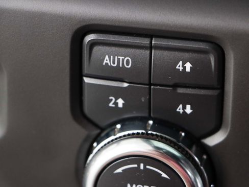 Used 2023 GMC Sierra 1500 AT4 image 24