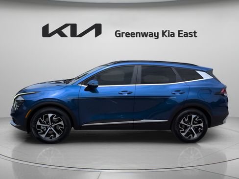 Certified 2025 Kia Sportage EX w/ Premium Package FWD image 9