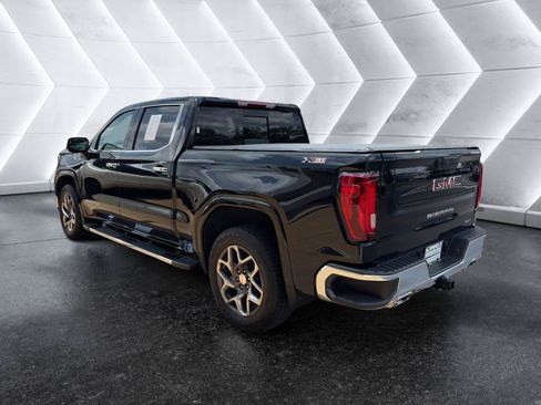 Used 2023 GMC Sierra 1500 SLT w/ SLT Premium Package AWD/4WD image 5