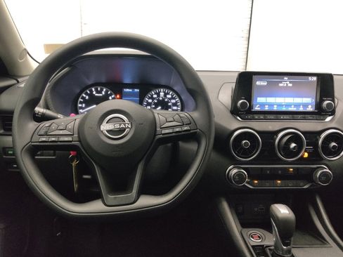 Used 2025 Nissan Sentra S FWD image 22