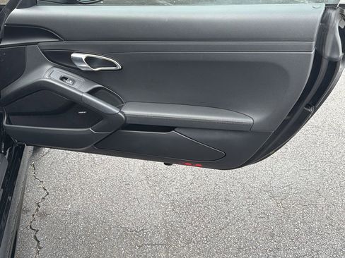 Used 2018 Porsche 718 Cayman image 15