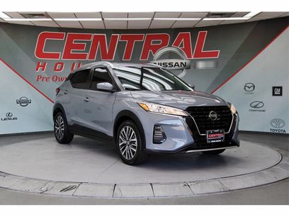 Used 2021 Nissan Kicks SV
