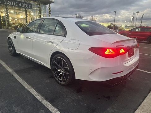 Used 2026 Mercedes-Benz E 53 AMG e 4MATIC Sedan image 2