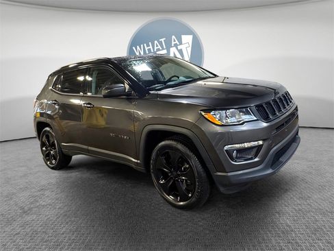 Used 2020 Jeep Compass Altitude image 1