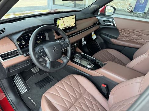 Used 2025 Mitsubishi Outlander SEL AWD/4WD image 10