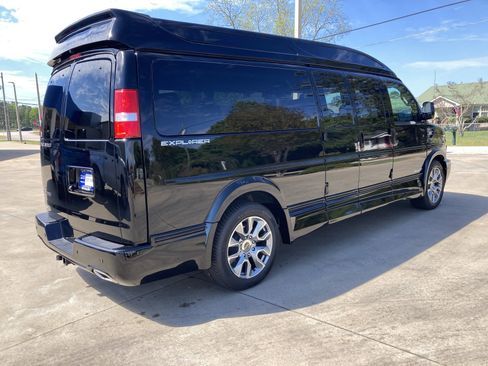 New 2026 Chevrolet Express 2500 Extended w/ Driver Convenience Package RWD image 6