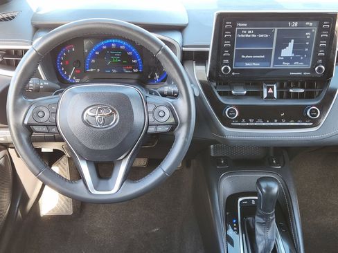 Used 2022 Toyota Corolla XSE image 30