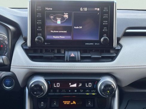 Used 2020 Toyota RAV4 XLE w/ Convenience Package AWD/4WD image 25