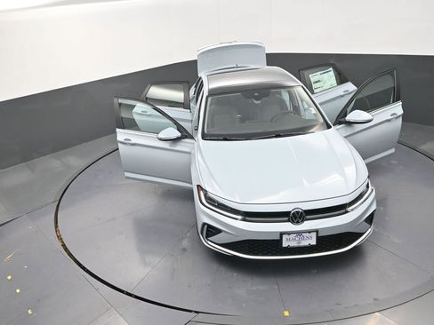 New 2026 Volkswagen Jetta SEL image 28