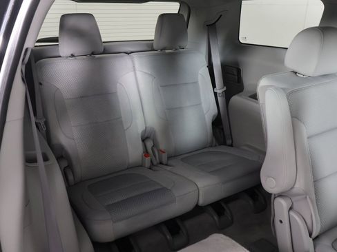 Used 2023 GMC Acadia SLE w/ Driver Convenience Package image 38