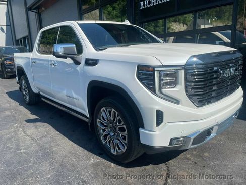 Used 2023 GMC Sierra 1500 Denali Ultimate AWD/4WD image 2
