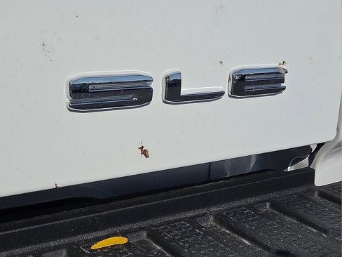 New 2026 GMC Sierra 1500 SLE w/ Preferred Package image 7