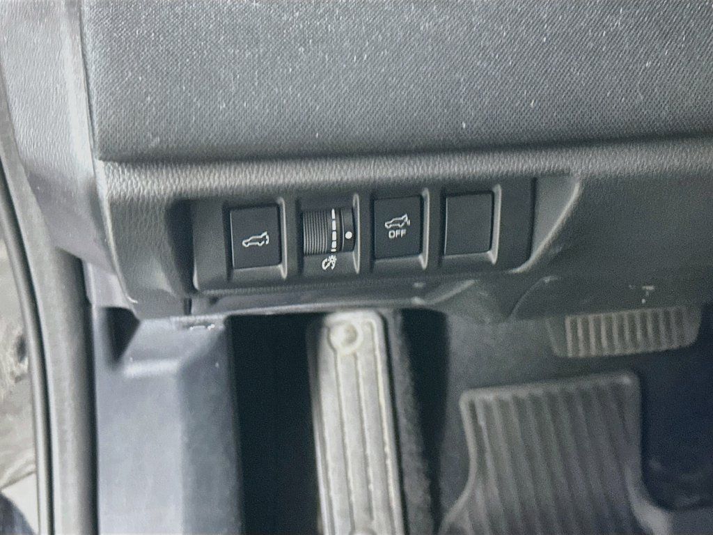 Used 2024 Subaru Outback Premium AWD/4WD image 15