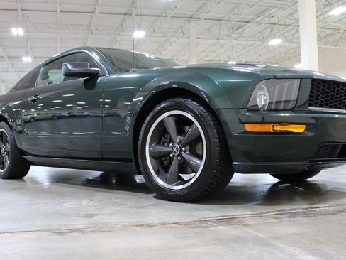 Used 2008 Ford Mustang GT RWD image 7