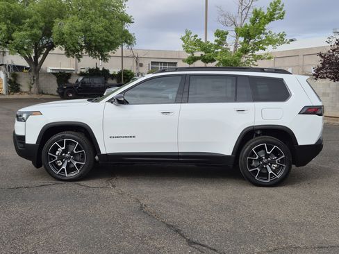 New 2026 Jeep Cherokee Overland AWD/4WD image 4