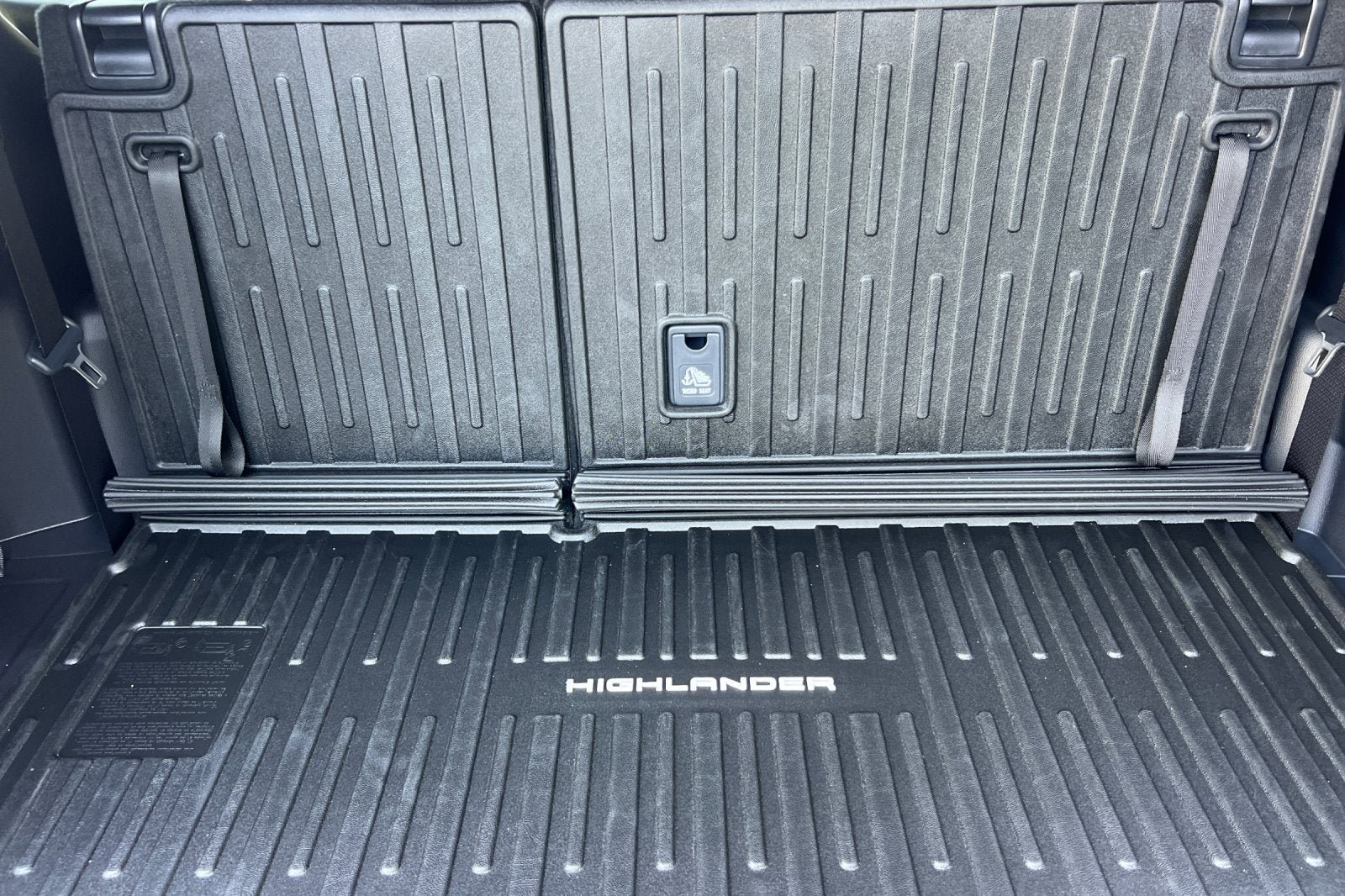 New 2026 Toyota Highlander XLE AWD/4WD image 17
