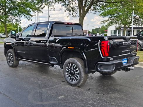 New 2025 GMC Sierra 2500 Denali Ultimate image 14