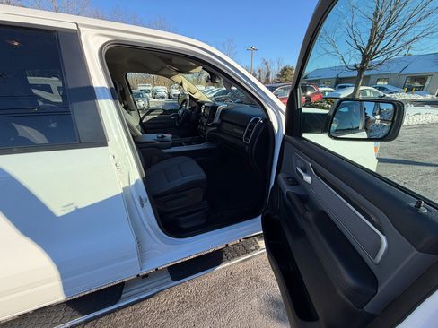 Used 2020 RAM 1500 Big Horn image 40