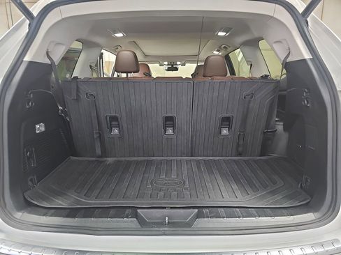 Used 2021 Subaru Ascent Touring w/ Popular Package #2A AWD/4WD image 12